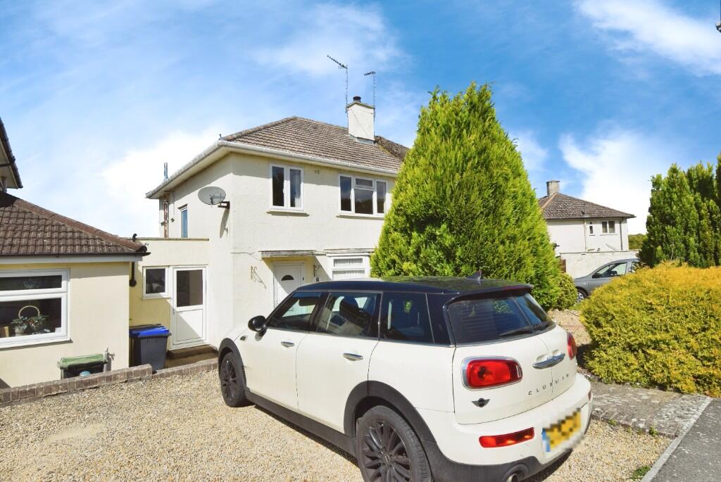 Main image of property: Ringwood Avenue, Amesbury SP4 7PF