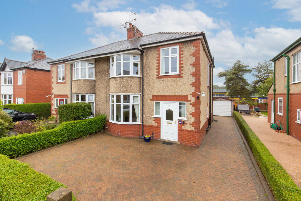 3-bed semi-detached on Meadway, Penwortham, £290,000