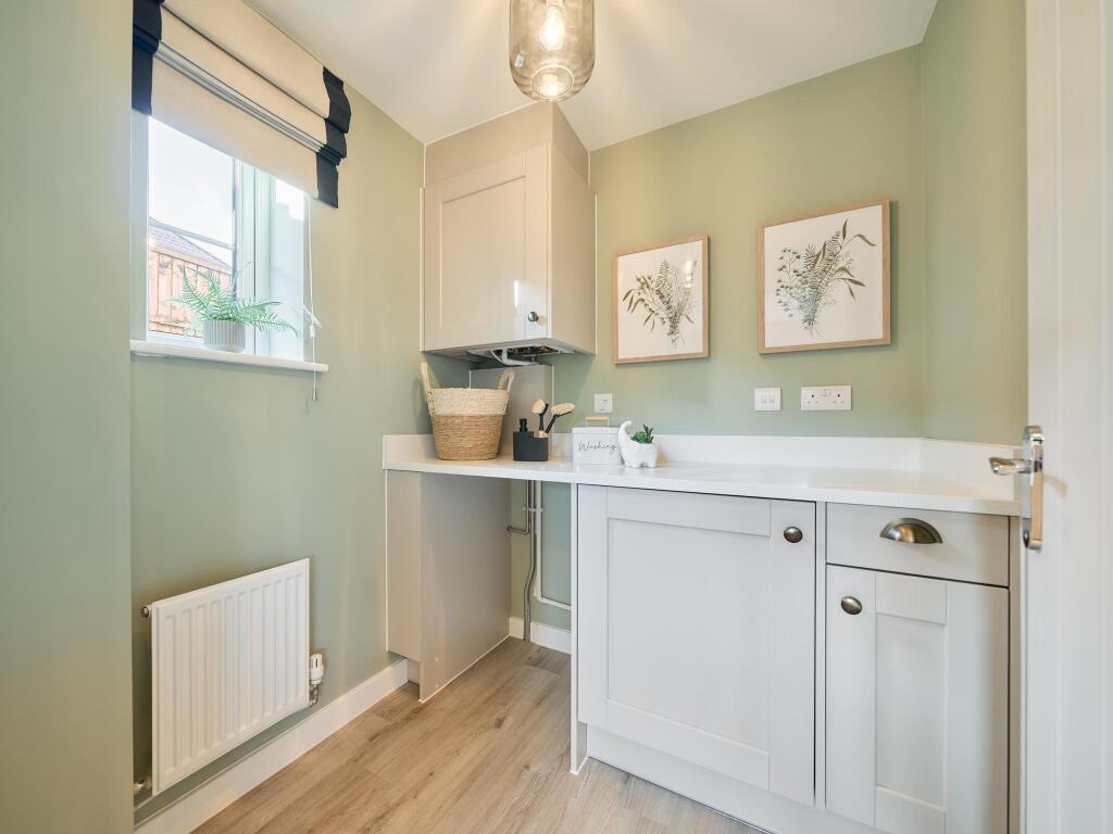 House in Surrey Heath, Windlesham - View 4