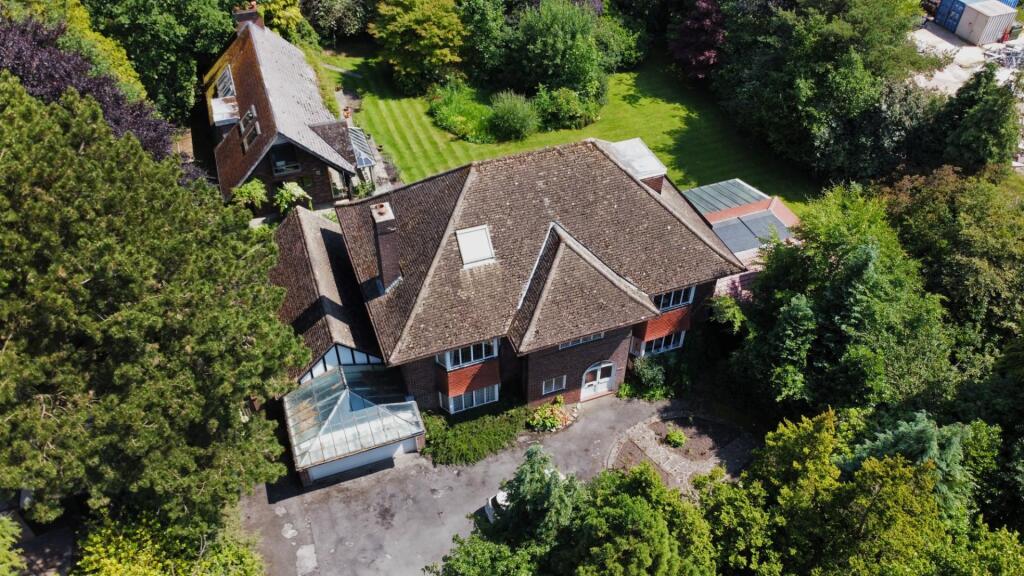 Main image of property: Broadway, Hale