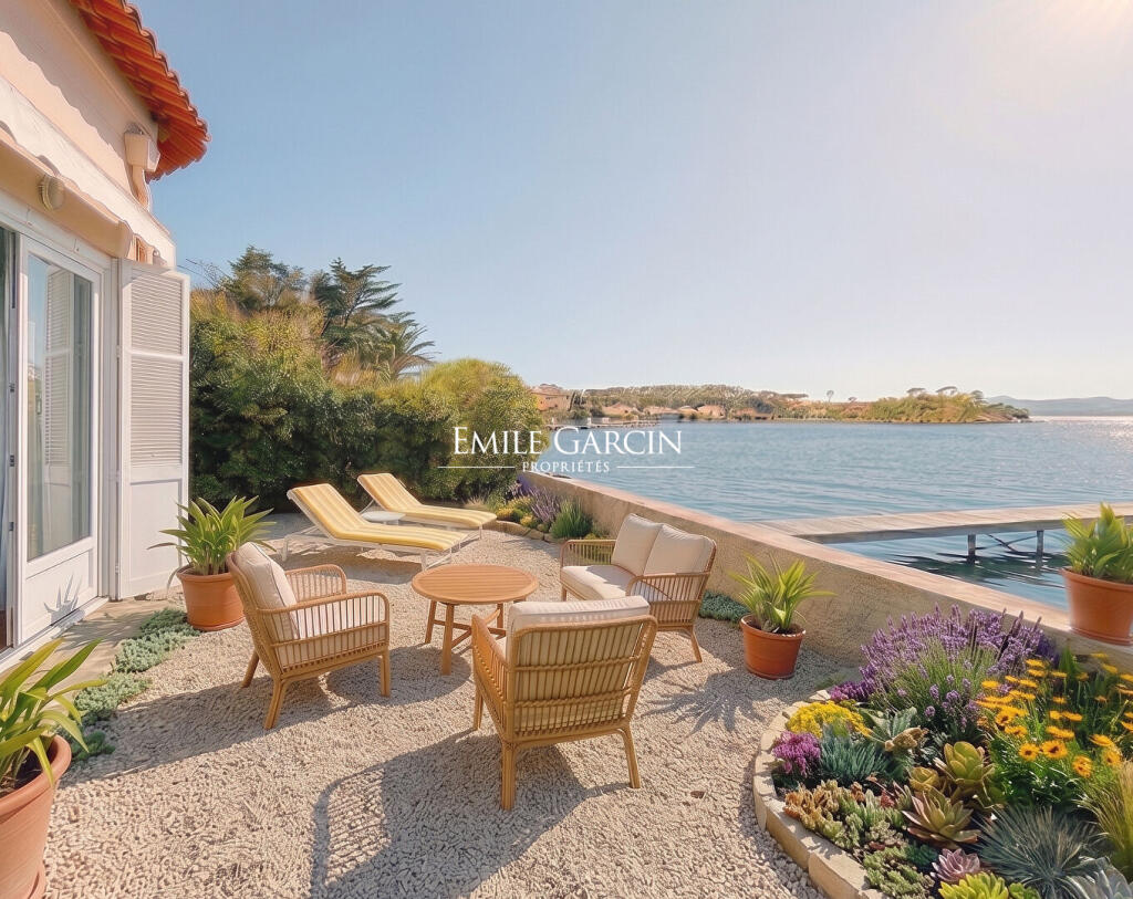 Main image of property: Provence-Alps-Cote d`Azur, Var, Hyères