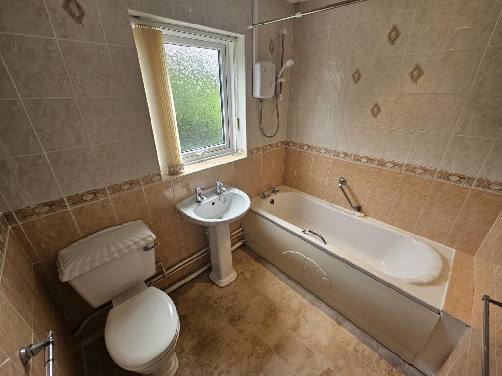 Additional image 8 of Apperley Way, Halesowen, B63