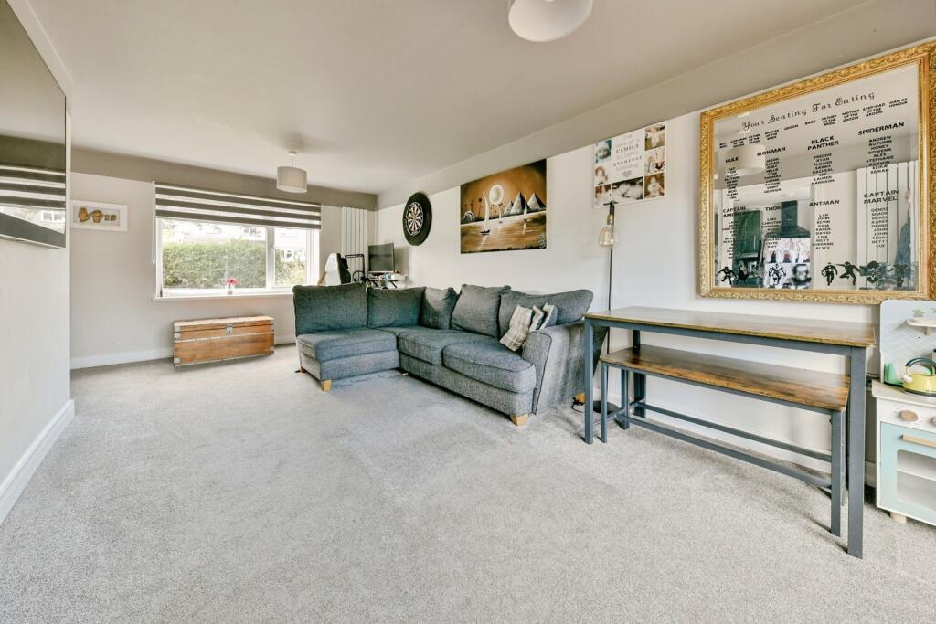 House in Stevenage, Broadwater - View 5