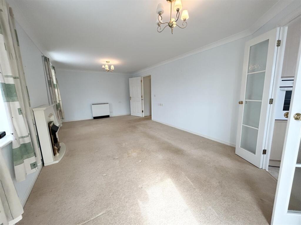 Apartment in Thanet, Cliftonville West, Cliftonville - View 4