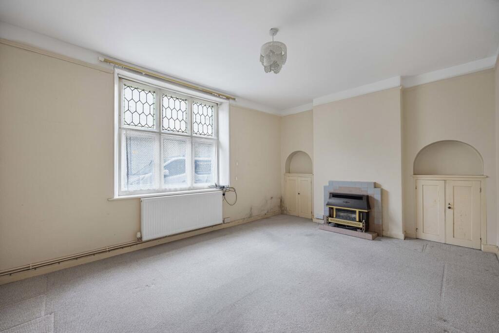 Coxwell Street, Cirencester, Gloucestershire, GL7 photo 4