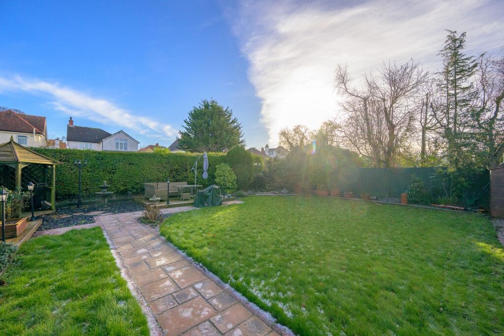 Sunningdale Drive, Skegness, PE25 photo 4