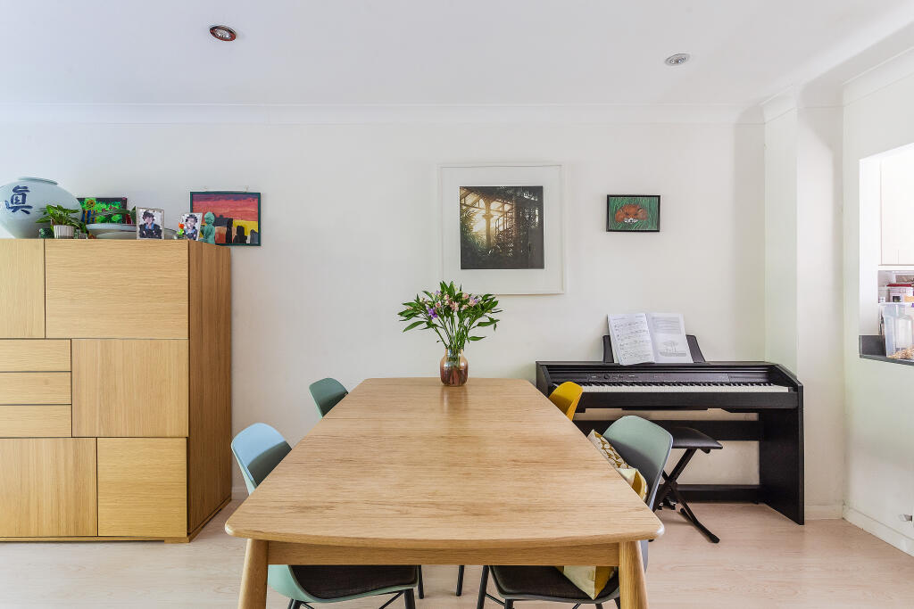 Main image of property: Gainsborough Road, Richmond, TW9