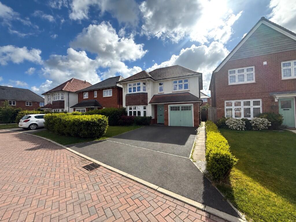 Main image of property: Collingswood Close, Ellesmere Port, Cheshire, CH66