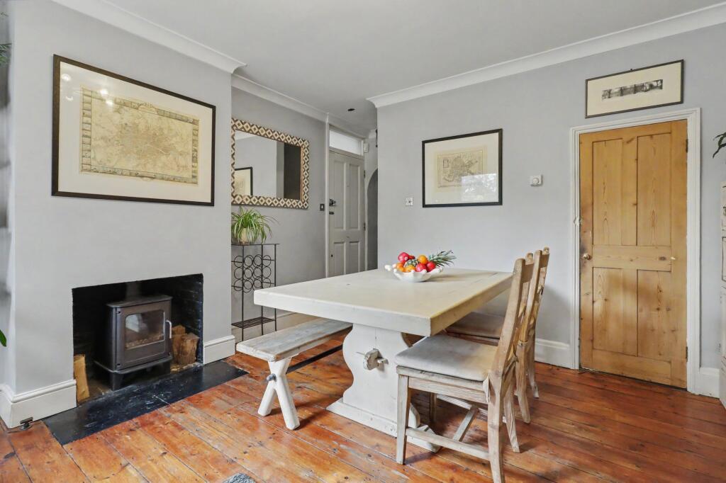 House in Elmbridge, Molesey - View 3