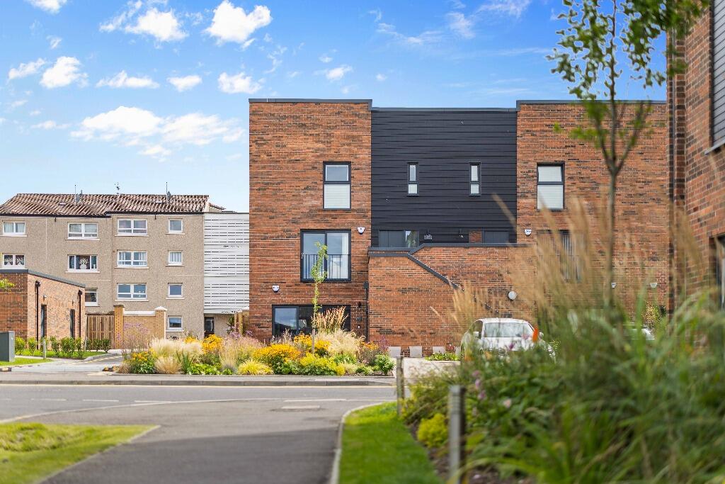 Main image of property: Festival Court, Festival Park, Glasgow, G51