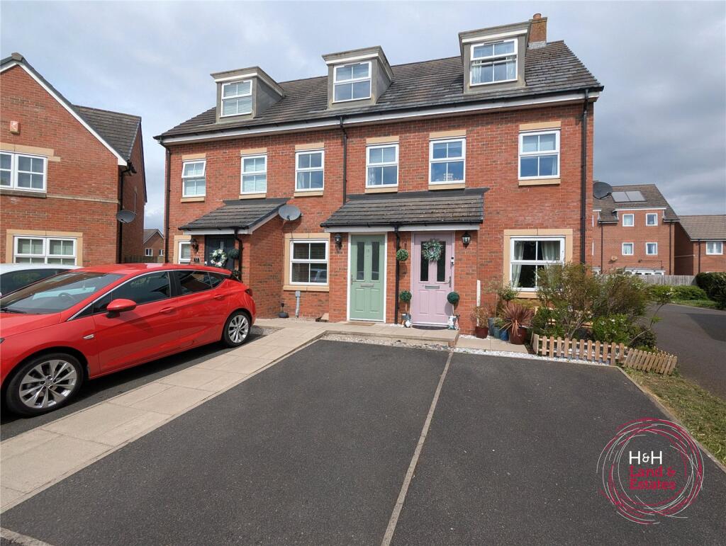 Main image of property: 10 Farneside Close, Carlisle