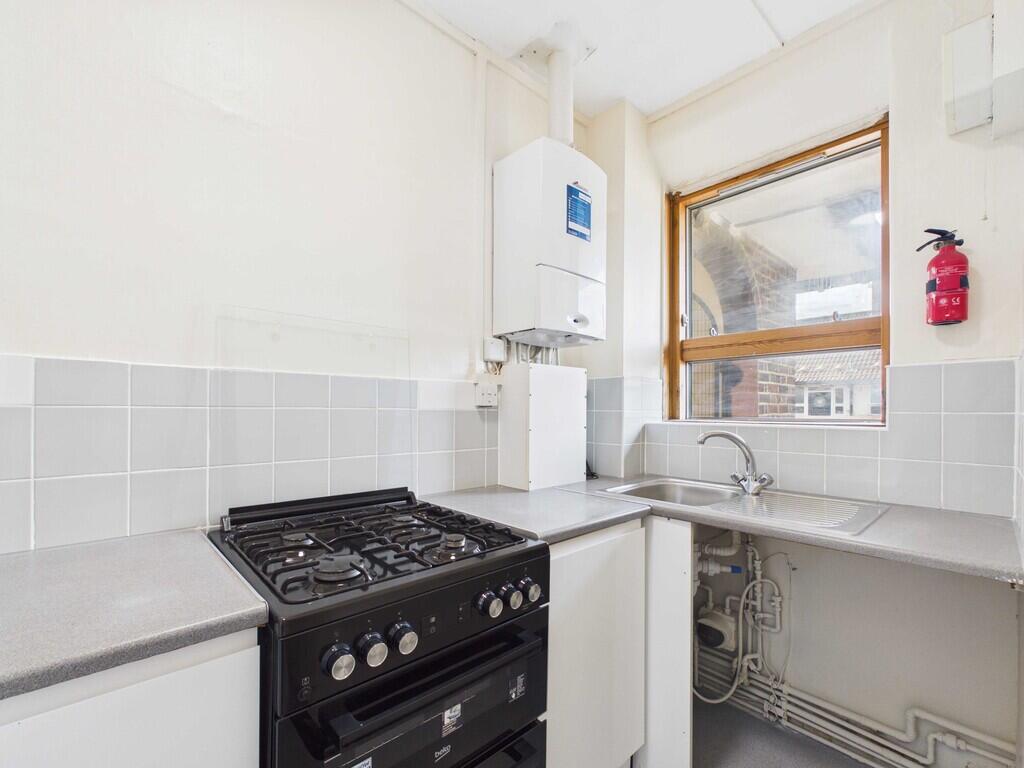 Apartment in London - View 4
