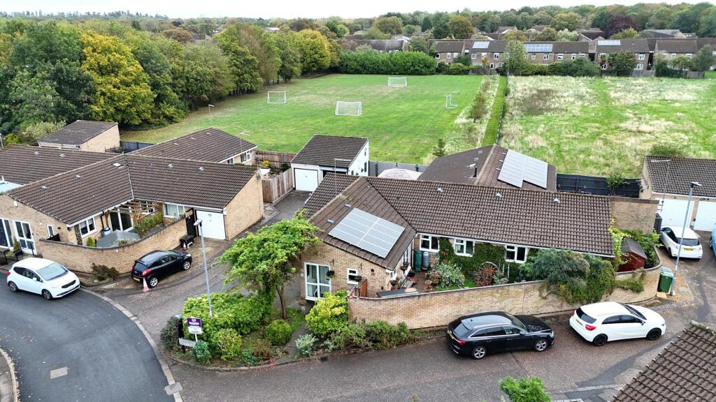 House in Peterborough, Orton Goldhay, Orton Longueville - View 2