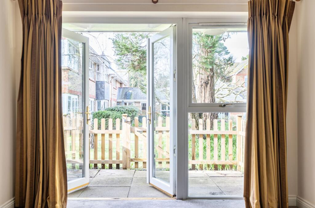 Main image of property: Fontwell Avenue, Eastergate, PO20