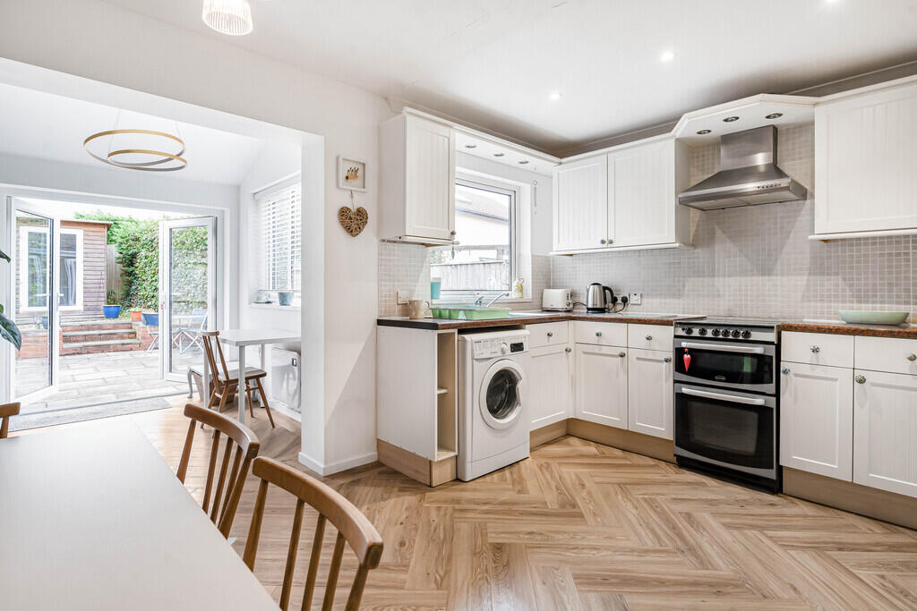 House in Teignbridge, Chudleigh - More