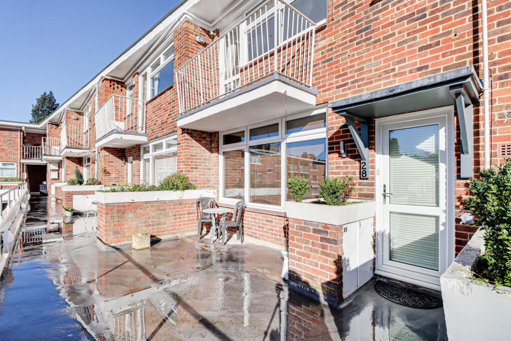 Main image of property: Church Green Row, Church Green, Harpenden, AL5