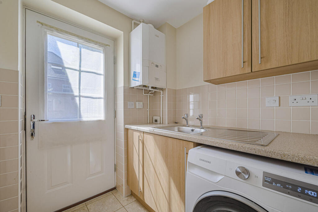 House in London - View 5