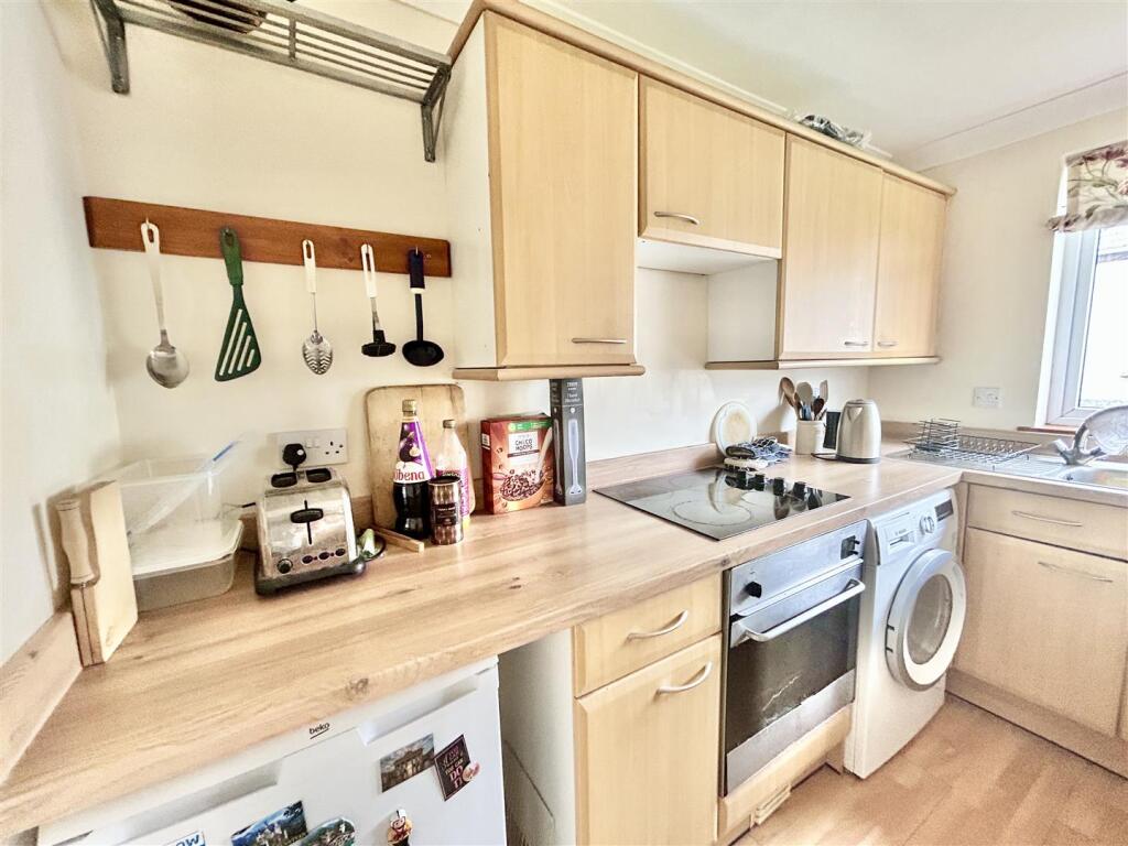 Apartment in Helston, Cornwall - View 3