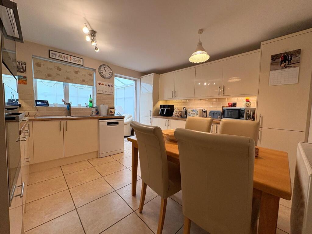 House in Daventry, West Northamptonshire - View 5