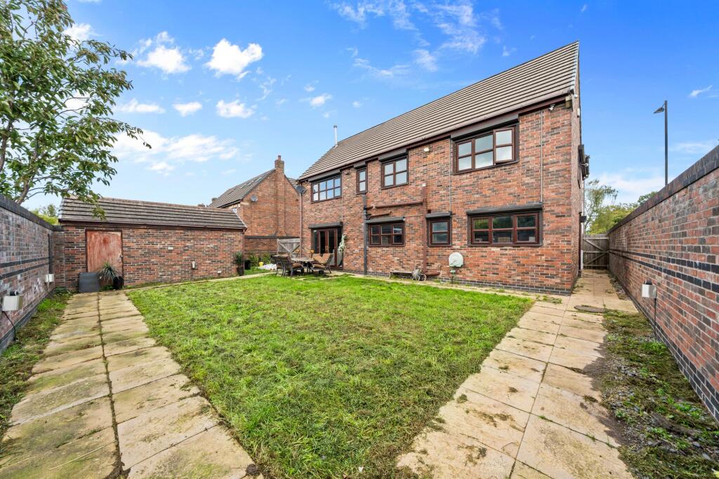 House in Warrington - View 4