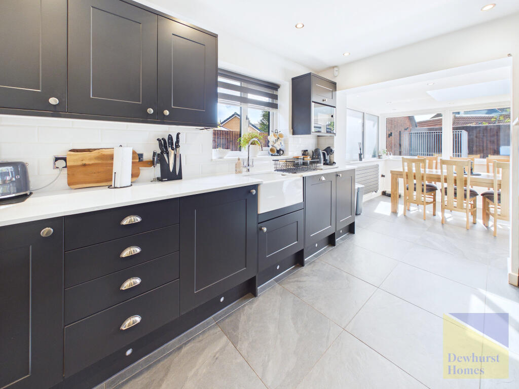 Apartment in Preston - View 3