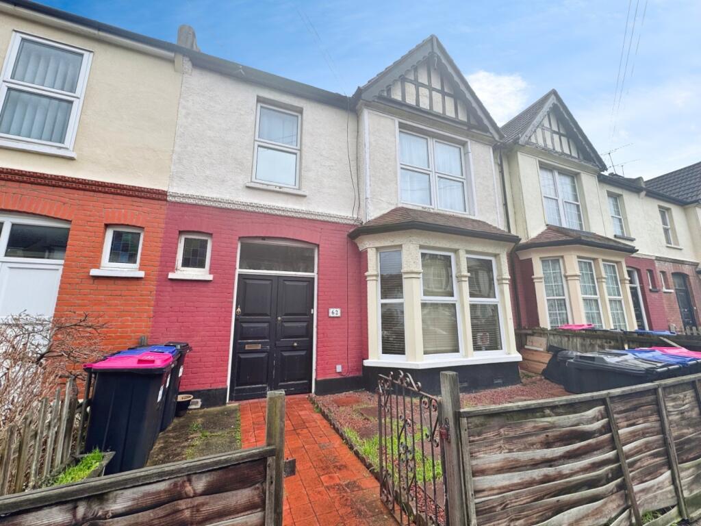 Main image of property: Cotswold Road, Westcliff-On-Sea