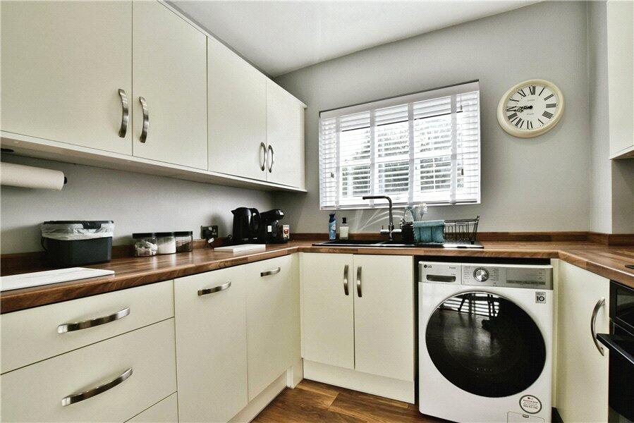 Apartment in Stockport - View 5
