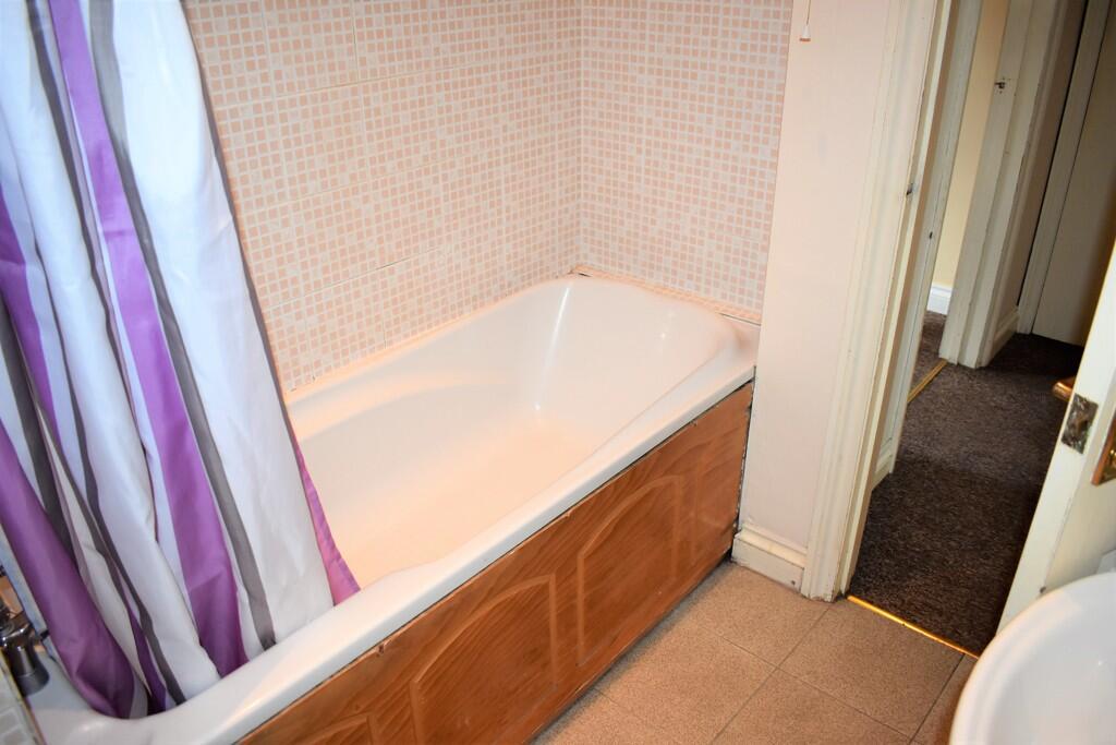 Photo 33