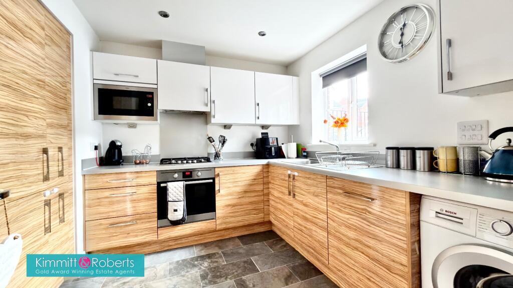 Kestrel Close, Easington Lane, Houghton le Spring, Tyne and Wear, DH5 0GL photo 4