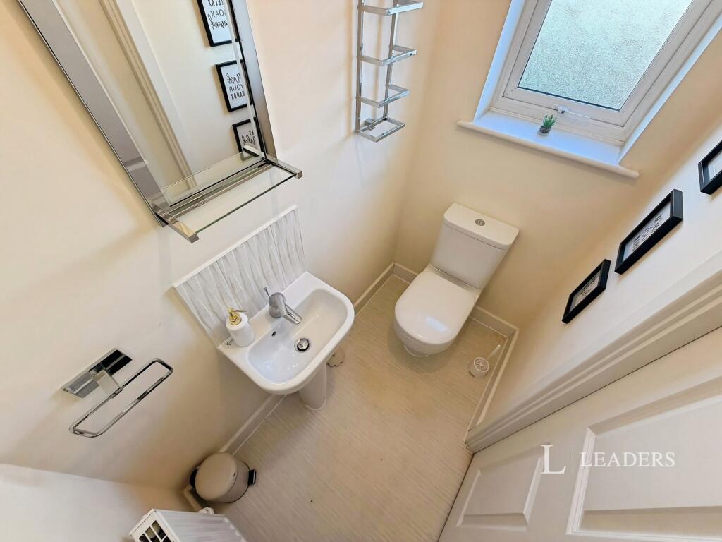 House in Peterborough, Potters Way, Eastgate - View 4