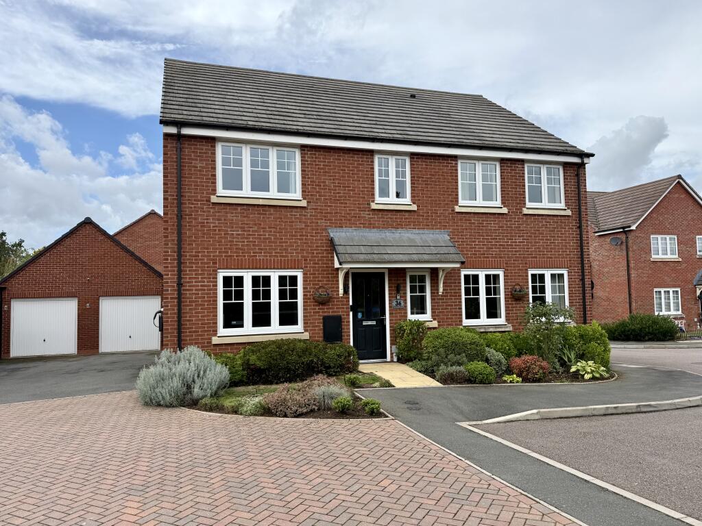 Main image of property: Edgehill Drive, Stratford-upon-avon, Warwickshire