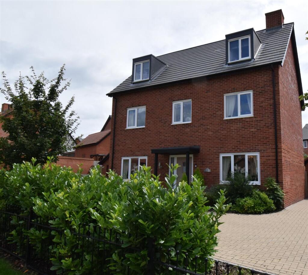 5-bed detached on Redshaw Lane, Ibstock, £525,000