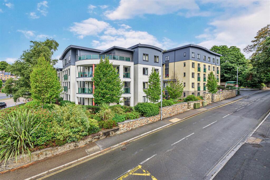 2-bed house on Tregolls Lodge, Truro, Cornwall, £225,000