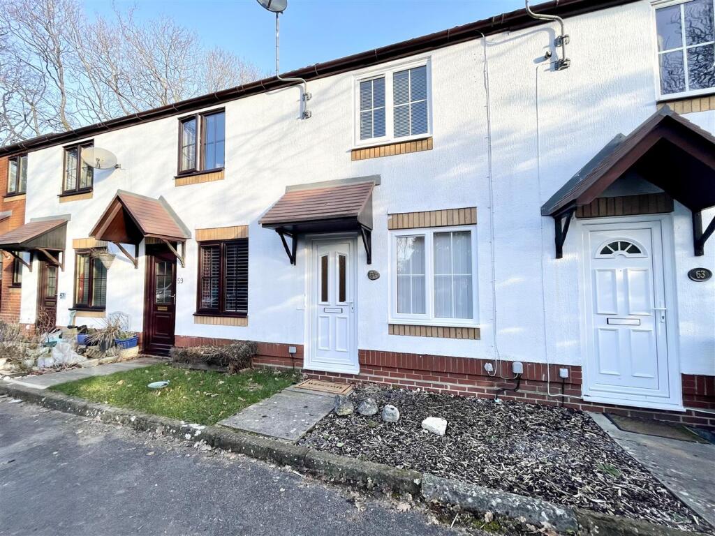 Main image of property: Shamblehurst Lane South,Hedge End, Southampton