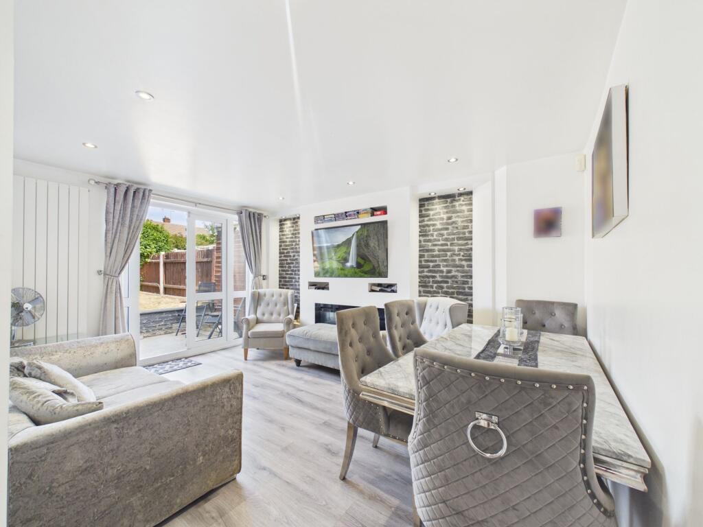 House in Thurrock, Essex - View 2