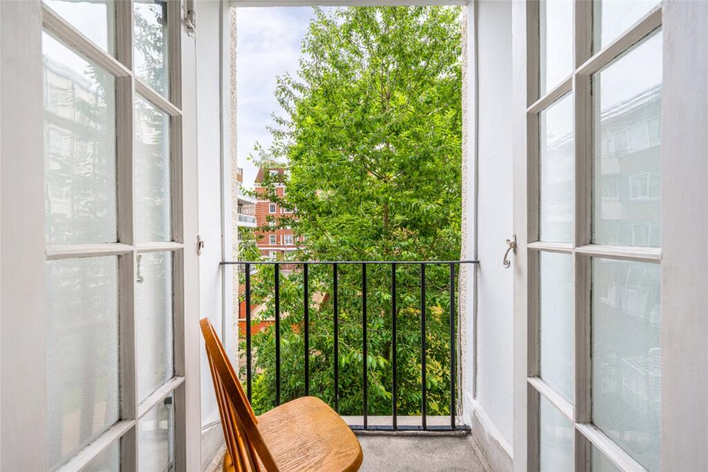 Apartment in London, St. John's Wood - View 4