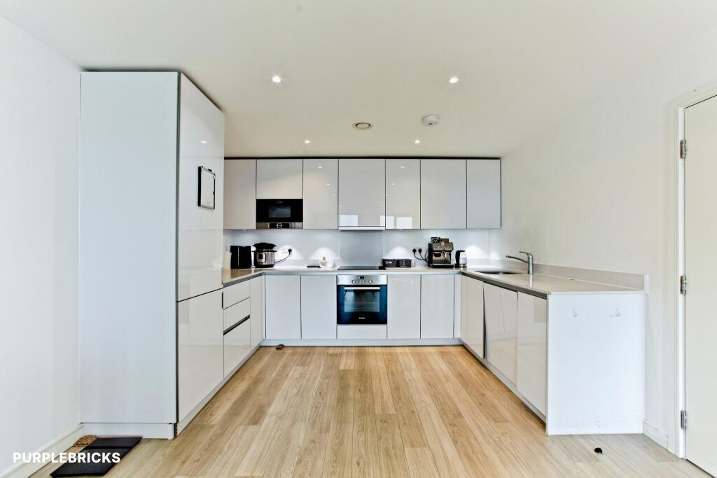 Apartment in Croydon - View 2