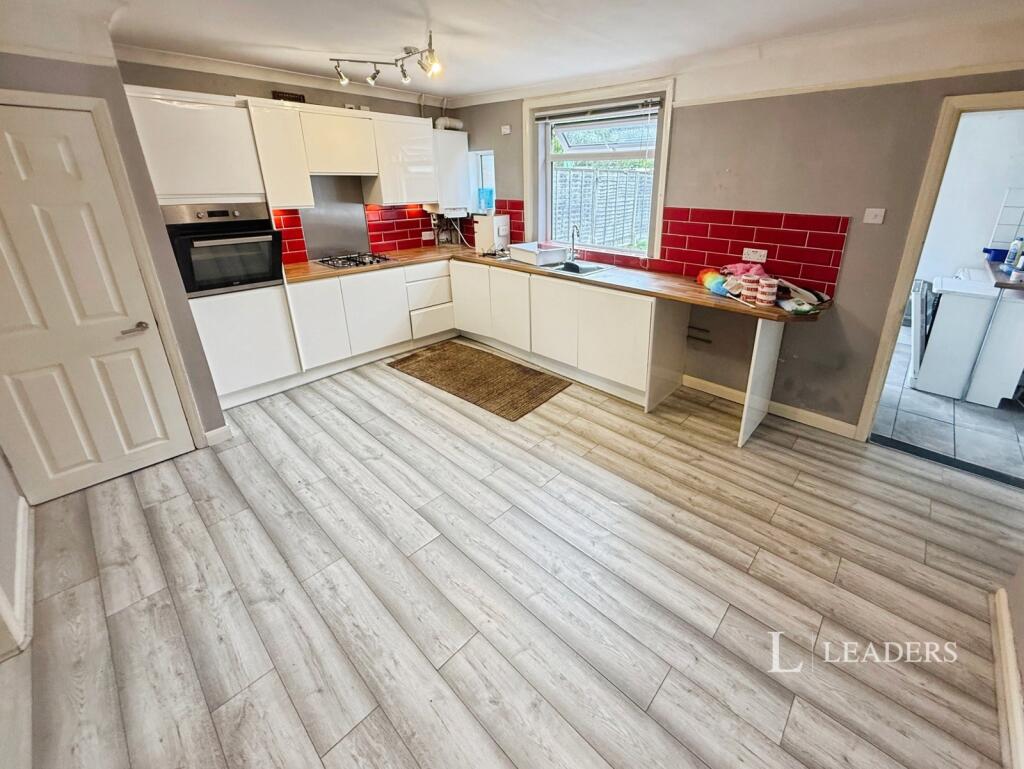 House in South Kesteven, Hereward Estate, Bourne - More