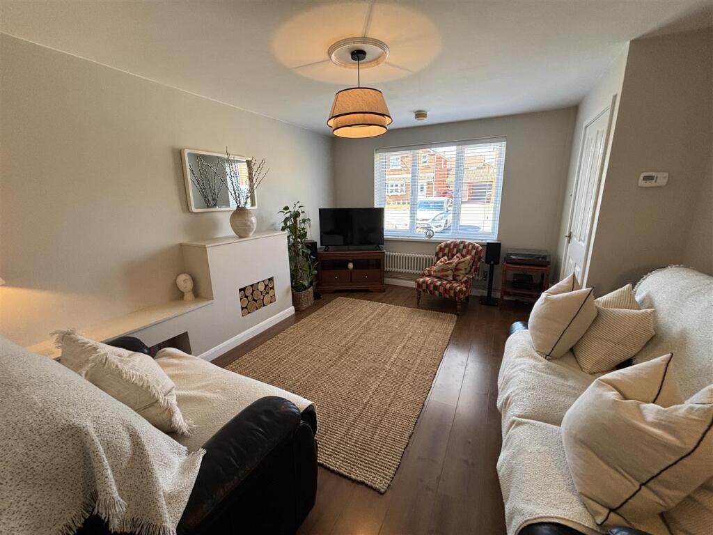 House in Hinckley and Bosworth, Ratby - More