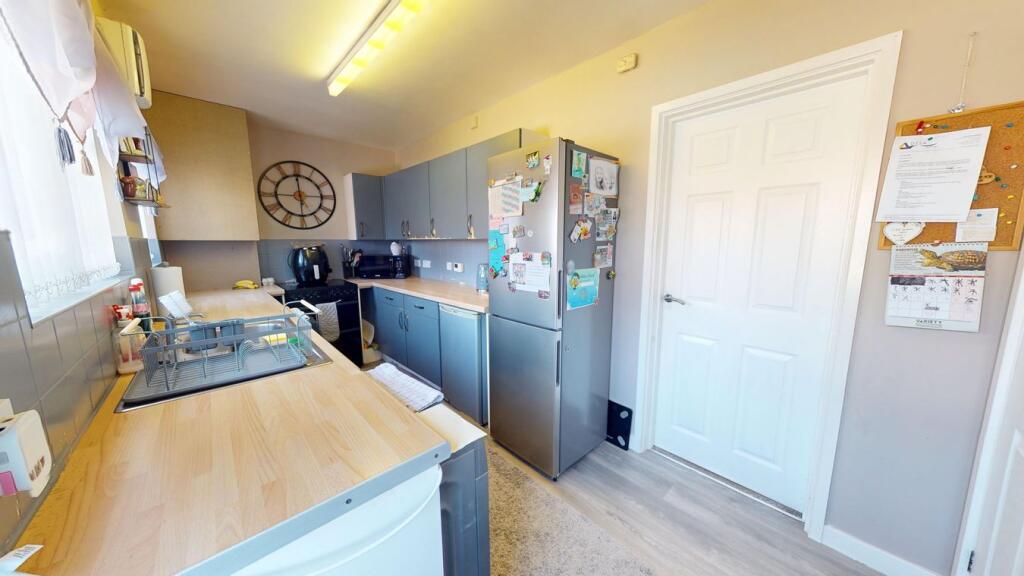 Brunswick Square, Stainforth, Doncaster, DN7 photo 5