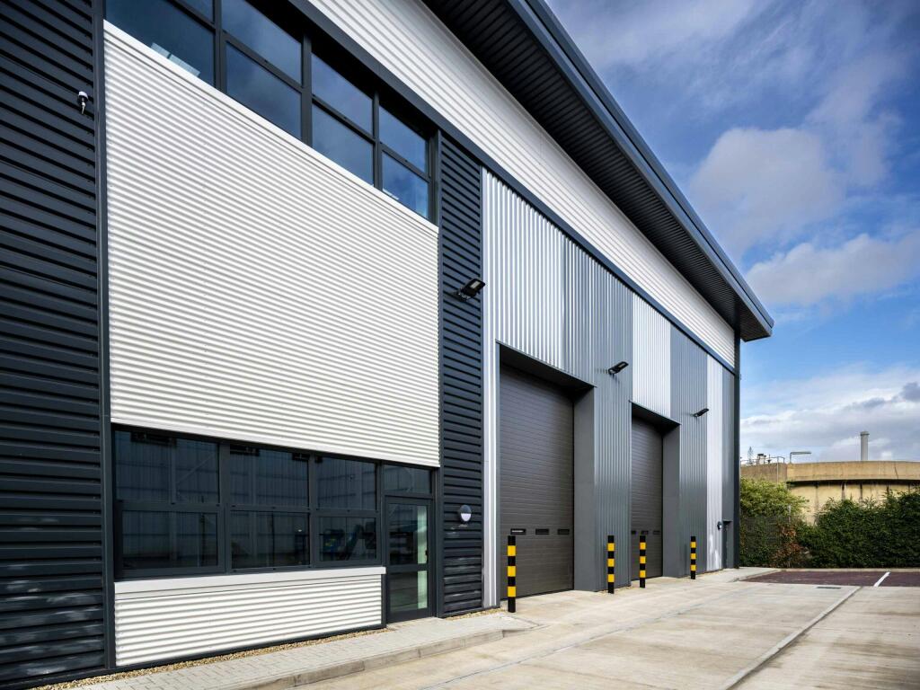 Property_Beckton_3-scaled.jpg