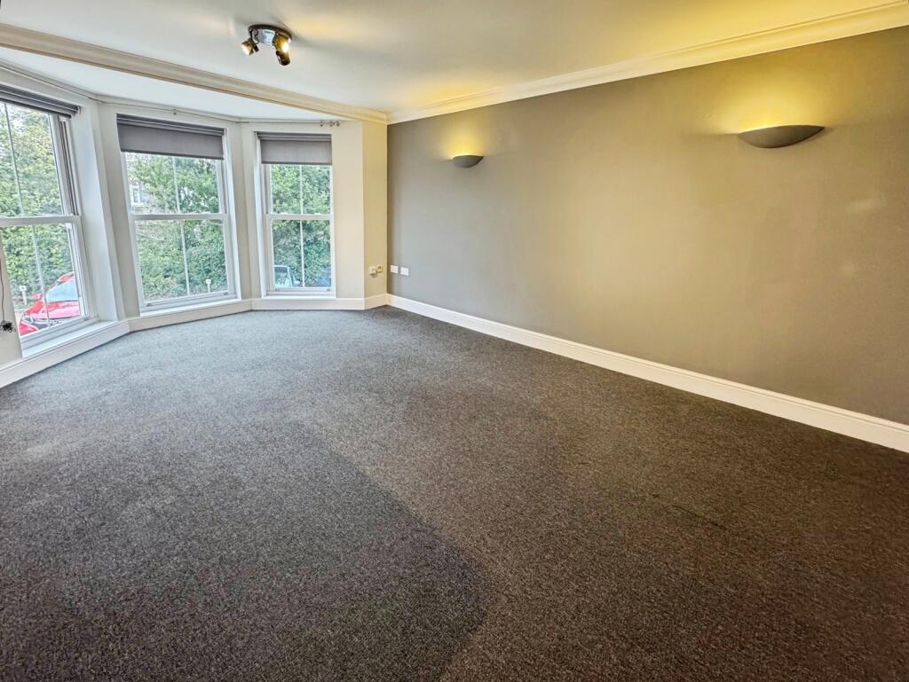 Apartment in Tonbridge - View 4