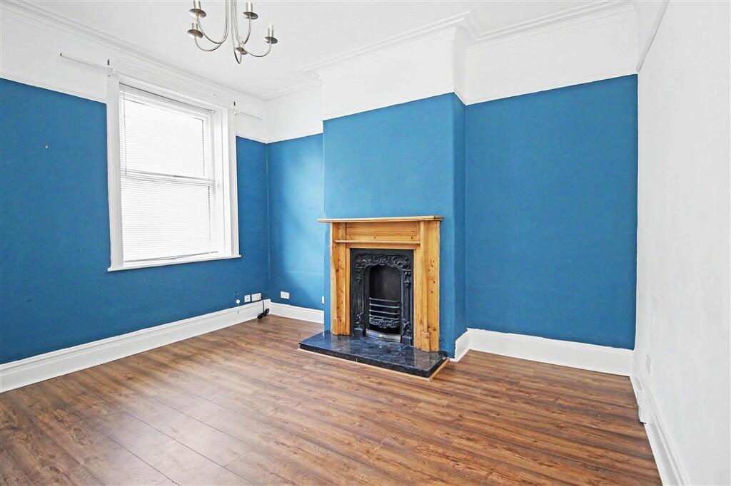 House in Wakefield, West Yorkshire - View 4