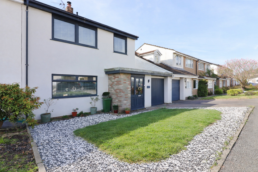 Main image of property: Pinewood Hill, Talbot Green, CF72