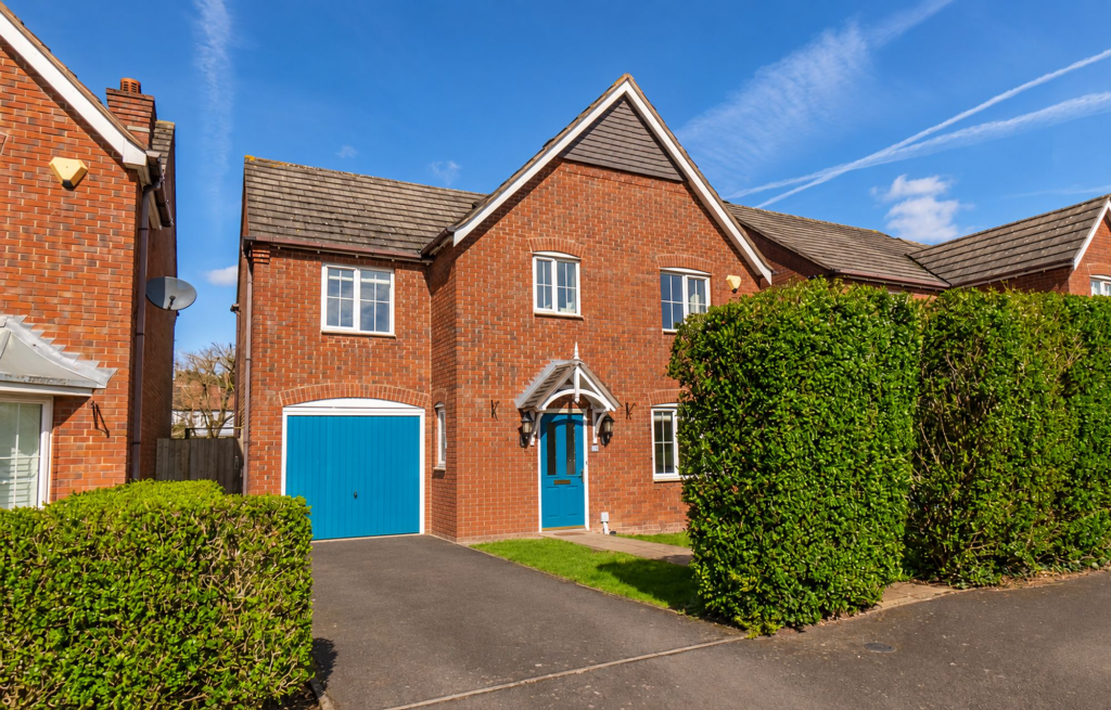 Main image of property: Pinfold Close, Hinckley, LE10