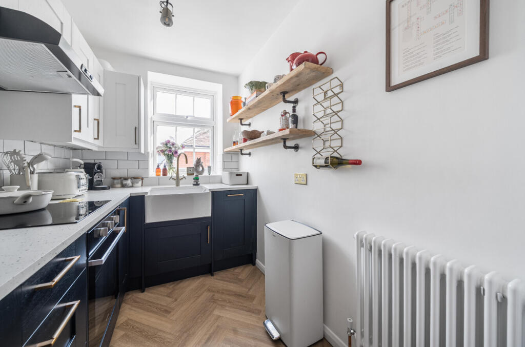 Apartment in Bromley - More