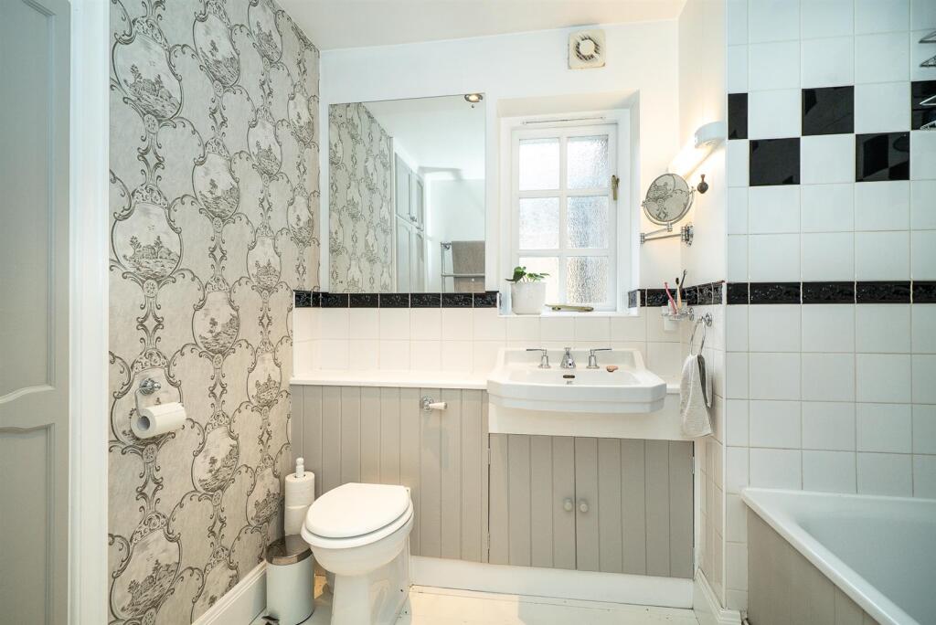 Additional image 18 of Townsend Drive, St. Albans