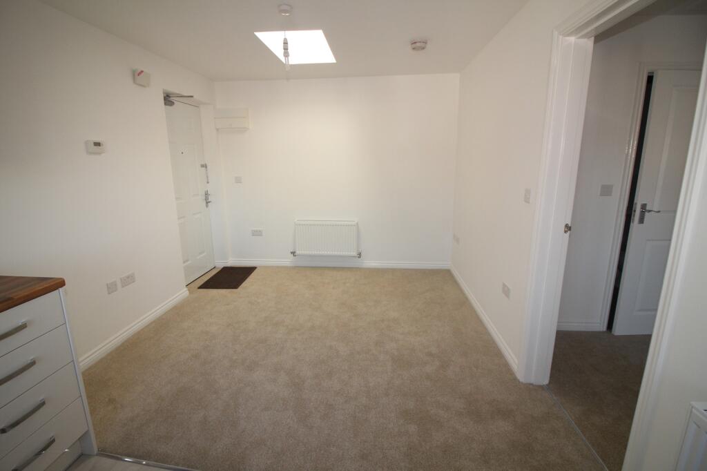 Apartment in Newport, Liswerry - View 2