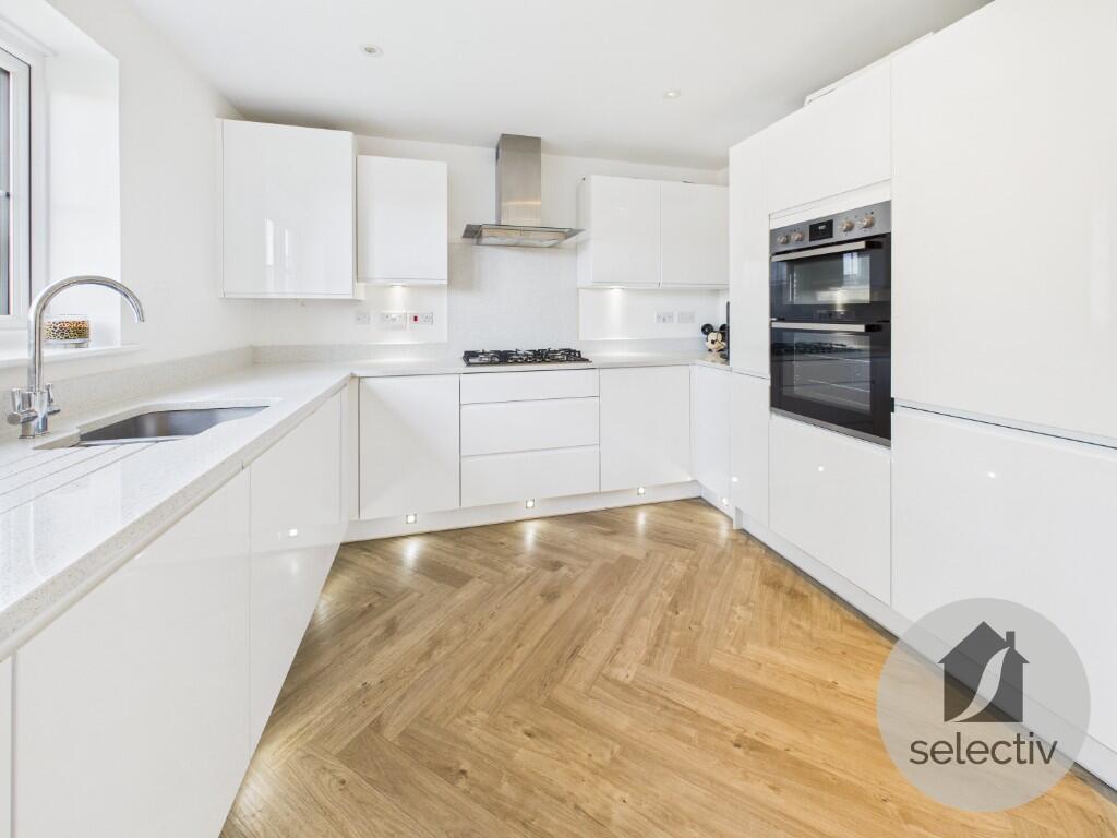 Brambling Drive, Guisborough, North Yorkshire, TS14 photo 3