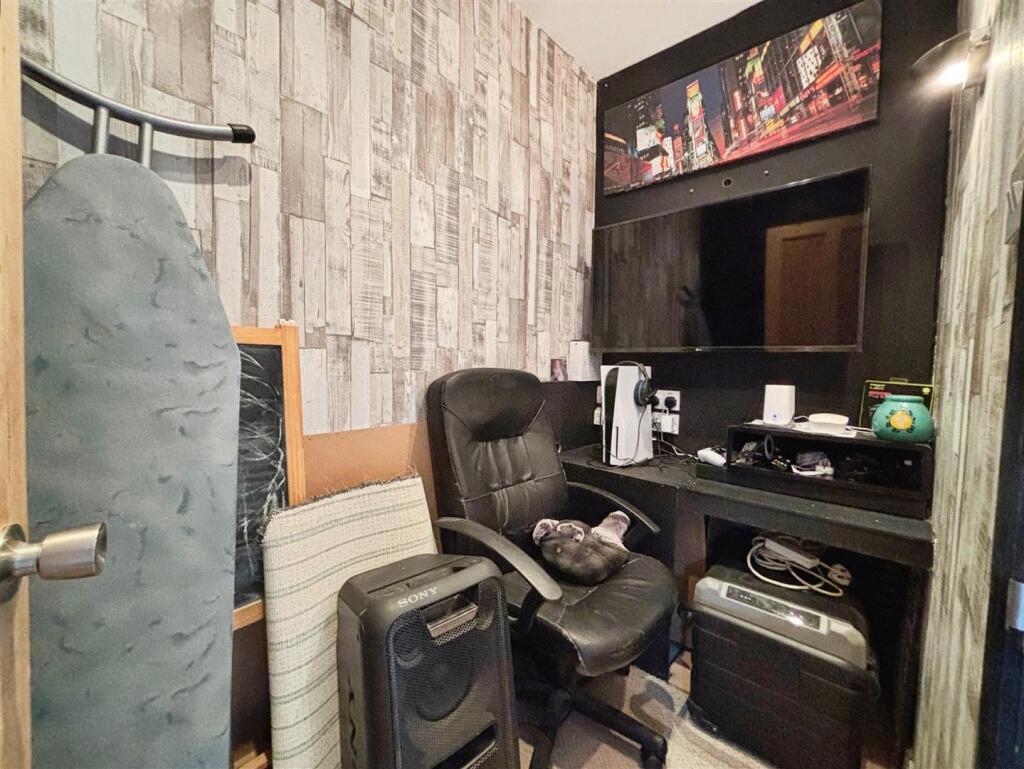 Additional image 11 of Holly Street, Bradford, BD6 3NF